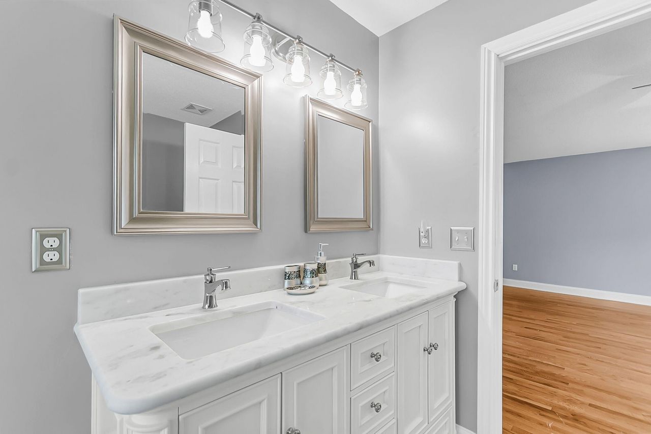 206 Aztec Court Photo 43