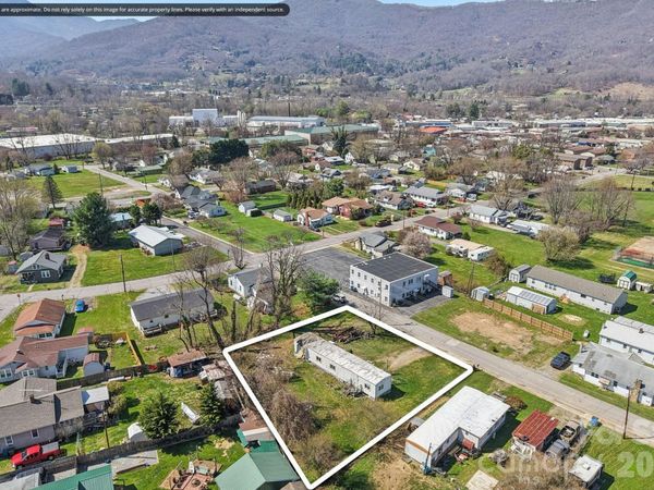 88 Brook Street , Waynesville, NC 28786