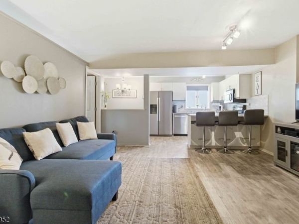 51 Mt Kemble Ave unit 207, Unit 207, Morristown, NJ 07960
