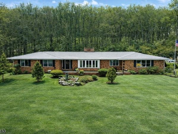 25 Ruth Dr, Wantage, NJ 07461