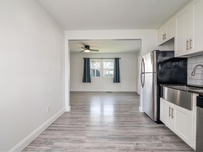 464 Yarmouth Lane, Columbus, OH 43228 Photo 16