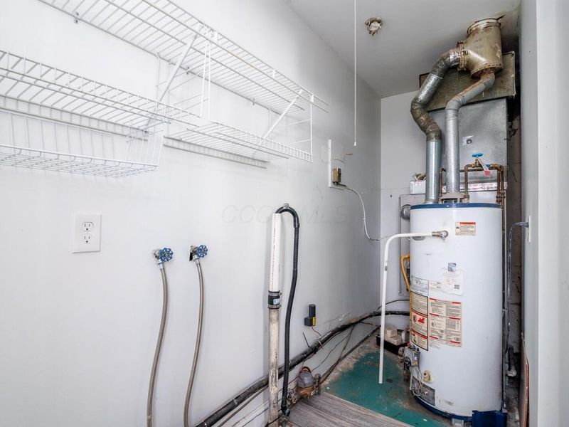 464 Yarmouth Lane, Columbus, OH 43228 Photo 19