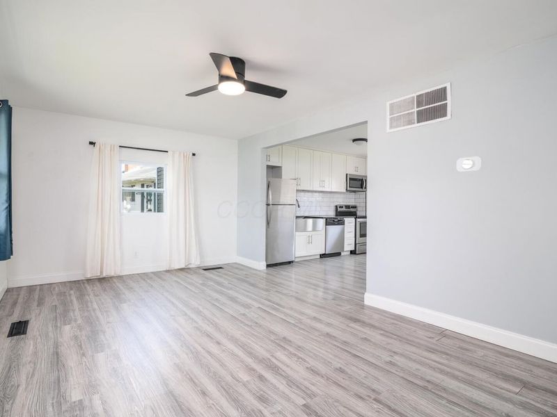 464 Yarmouth Lane, Columbus, OH 43228 Photo 20