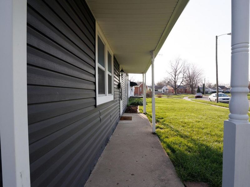 464 Yarmouth Lane, Columbus, OH 43228 Photo 23