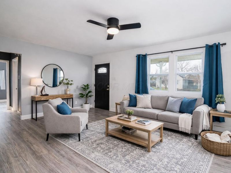 464 Yarmouth Lane, Columbus, OH 43228 Photo 3