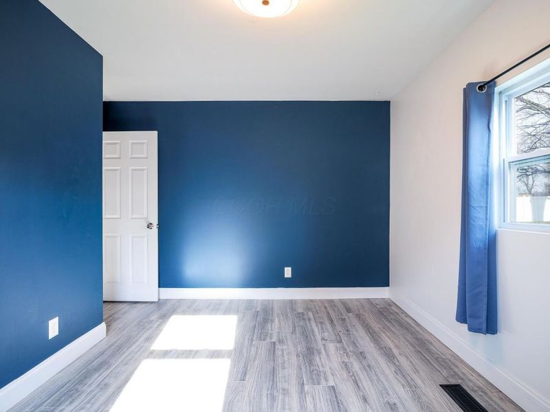 464 Yarmouth Lane, Columbus, OH 43228 Photo 7