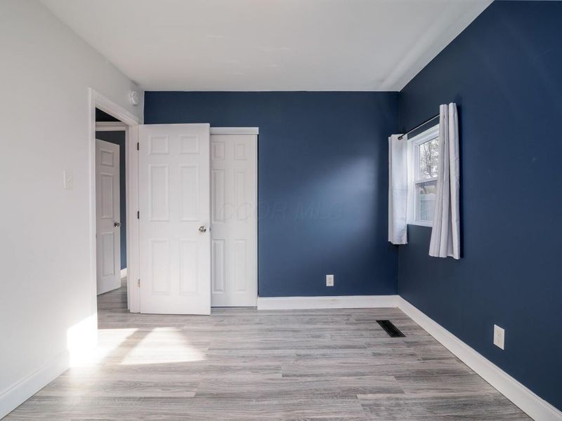 464 Yarmouth Lane, Columbus, OH 43228 Photo 7