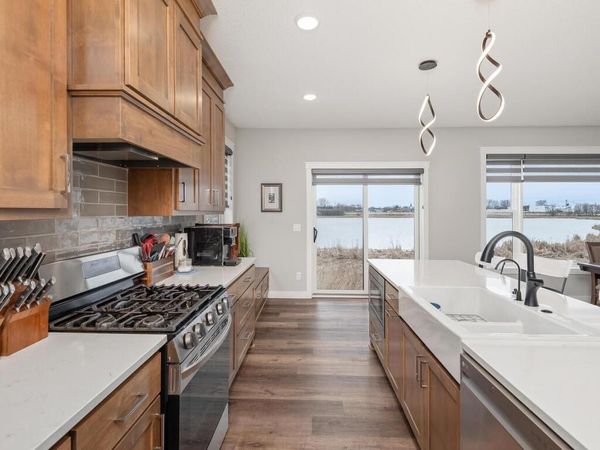 11619 E Laketowne Drive, Albertville, MN 55301