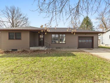 816 W Chandler Street, Arlington, MN 55307