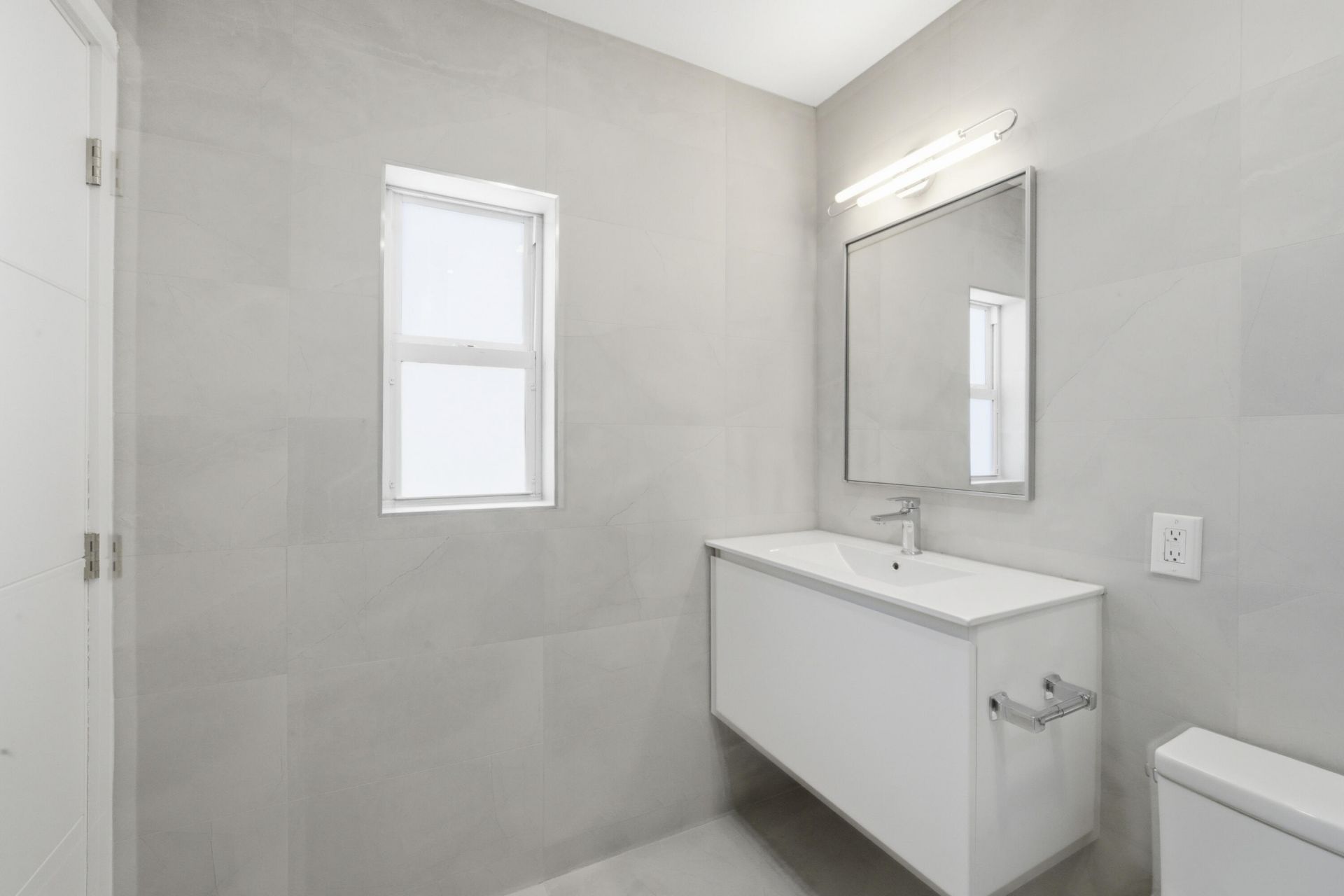2001 NE 17th Way, Fort Lauderdale, FL 33305 Photo