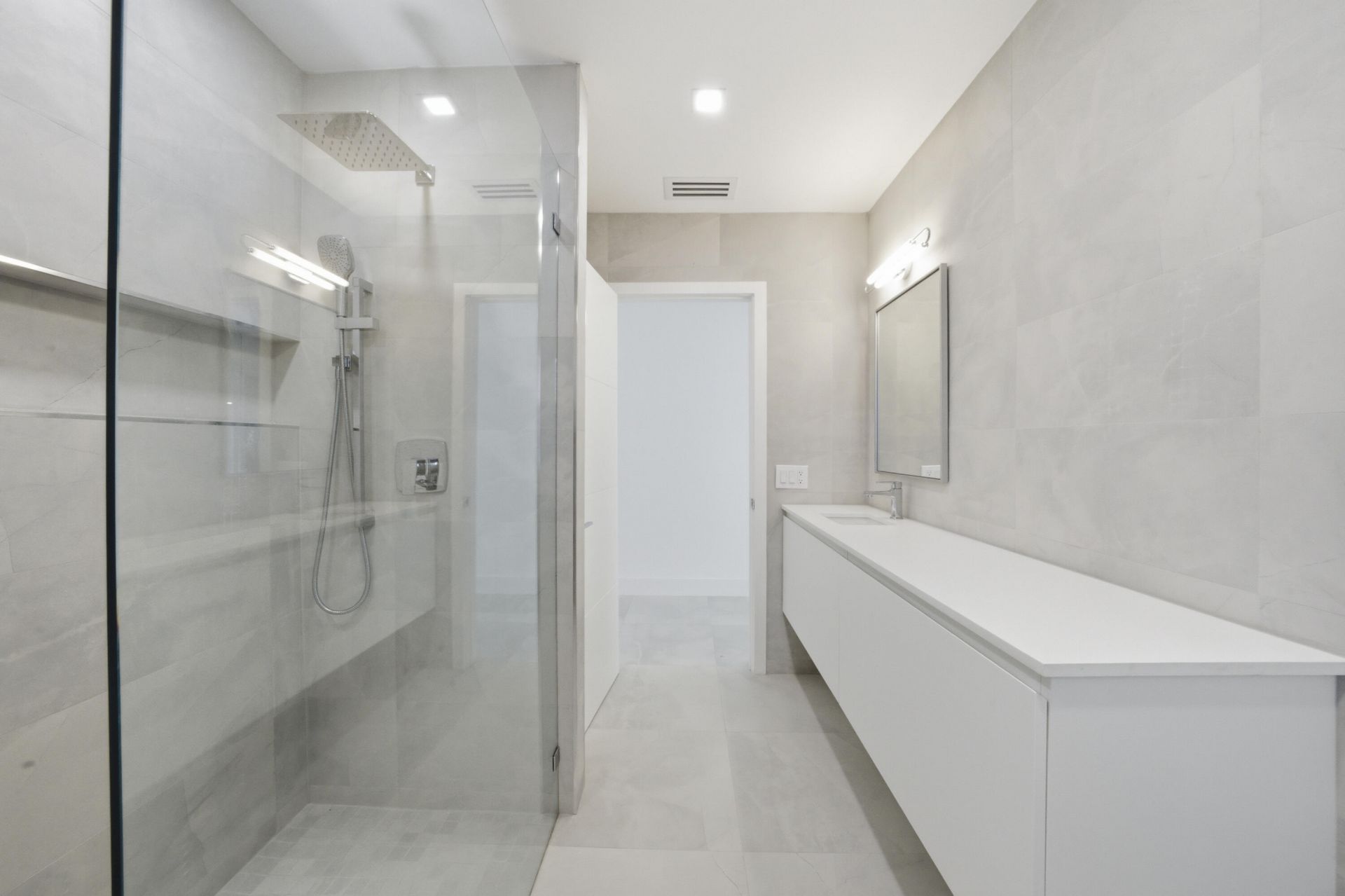 2001 NE 17th Way, Fort Lauderdale, FL 33305 Photo