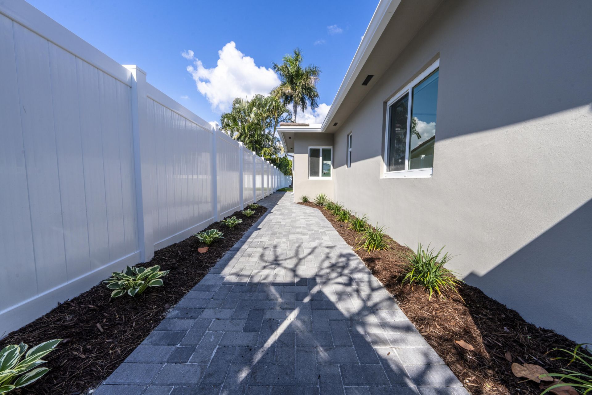 2001 NE 17th Way, Fort Lauderdale, FL 33305 Photo