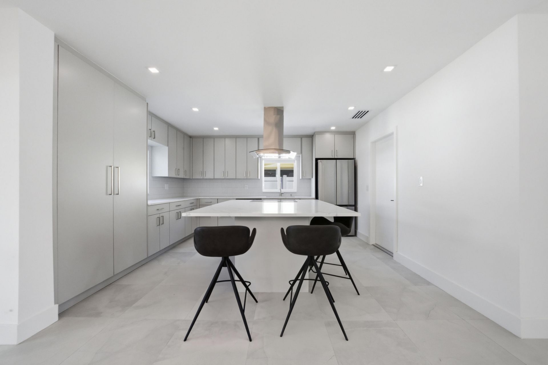 2001 NE 17th Way, Fort Lauderdale, FL 33305 Photo