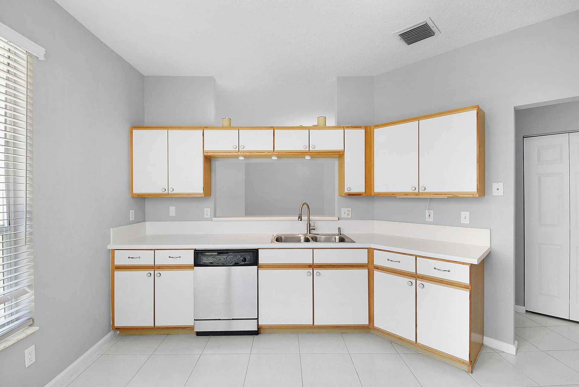 6785 SE Warwick Lane, Stuart, FL 34997 Photo