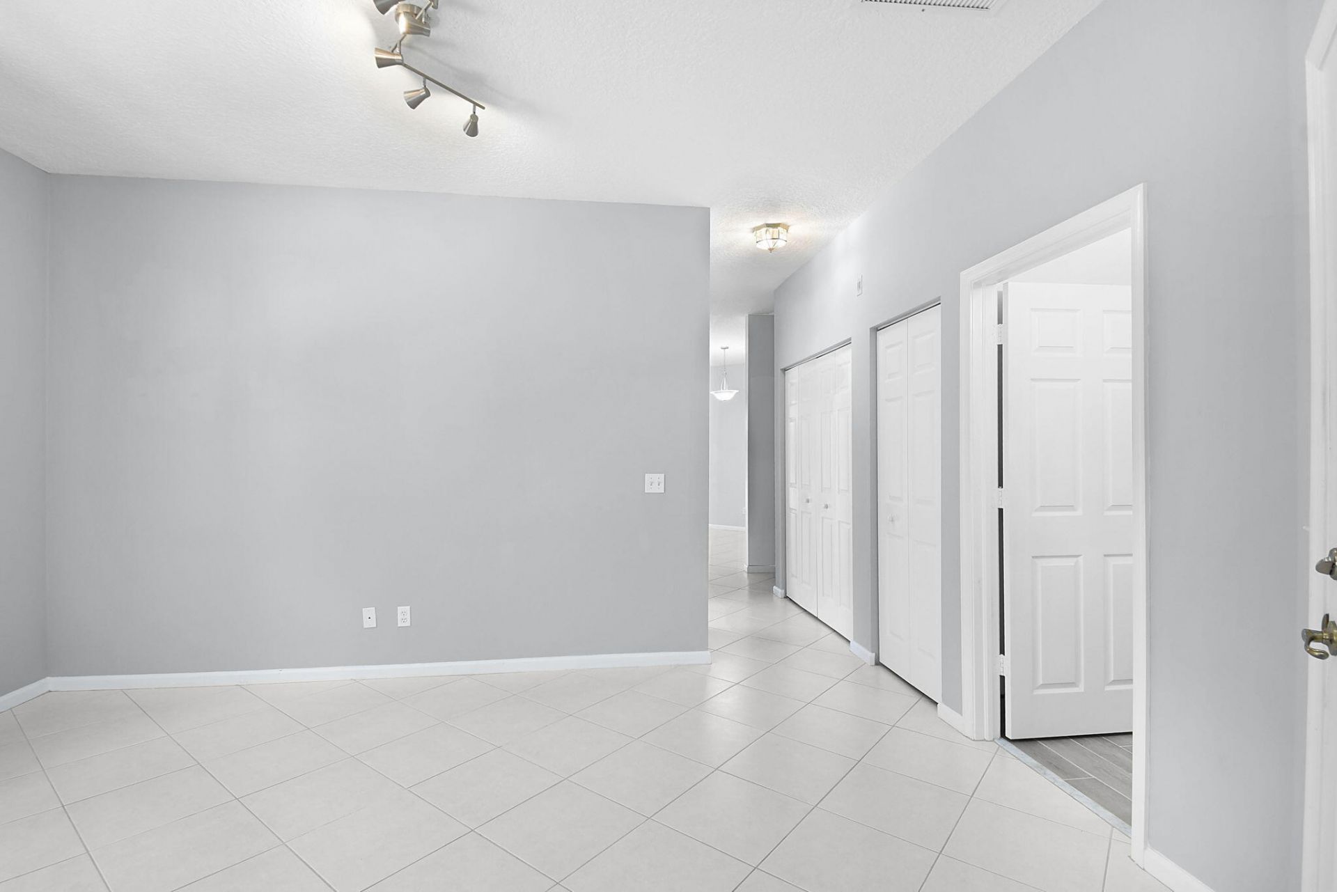 6785 SE Warwick Lane, Stuart, FL 34997 Photo