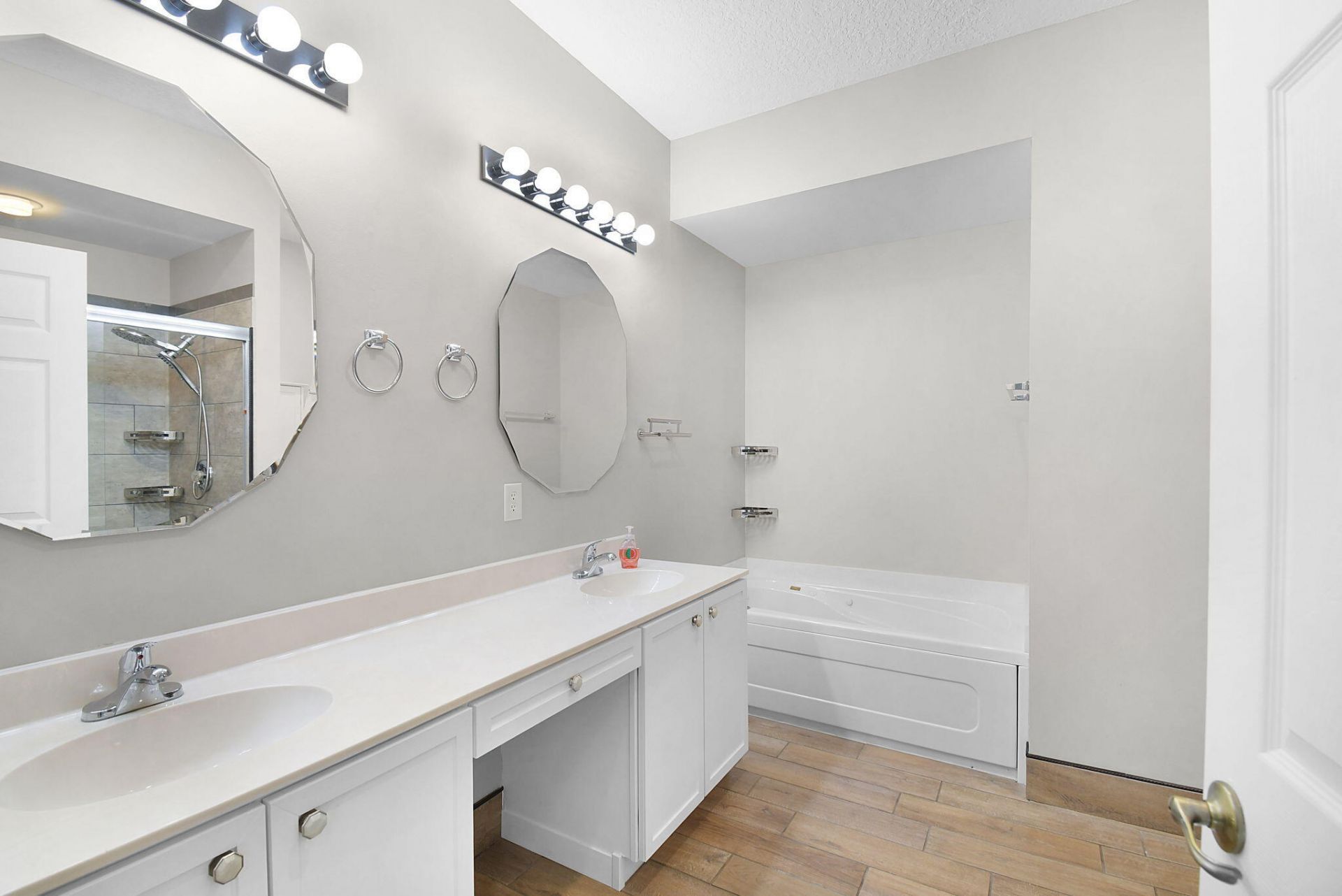 6785 SE Warwick Lane, Stuart, FL 34997 Photo