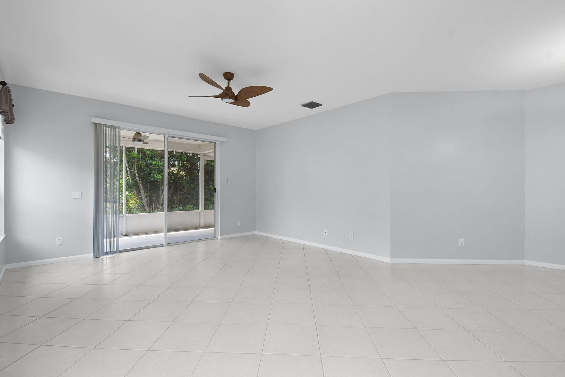 6785 SE Warwick Lane, Stuart, FL 34997 Photo