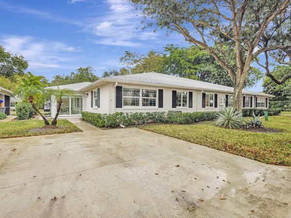 10164 S 45th Way Way, Boynton Beach, FL 33436