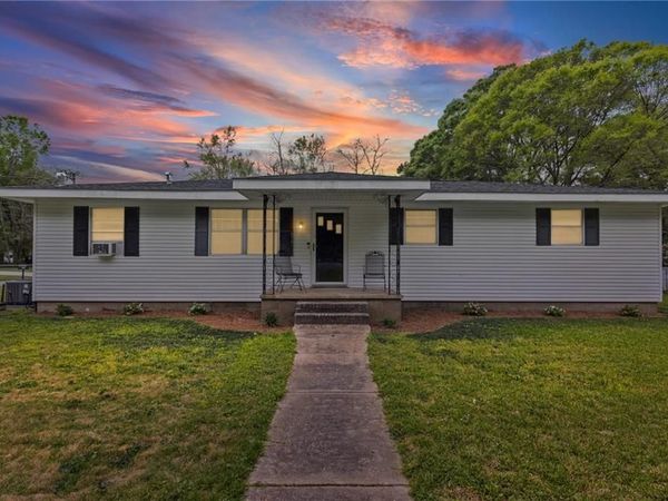 5751 Howells Ferry Road , Mobile, AL 36618