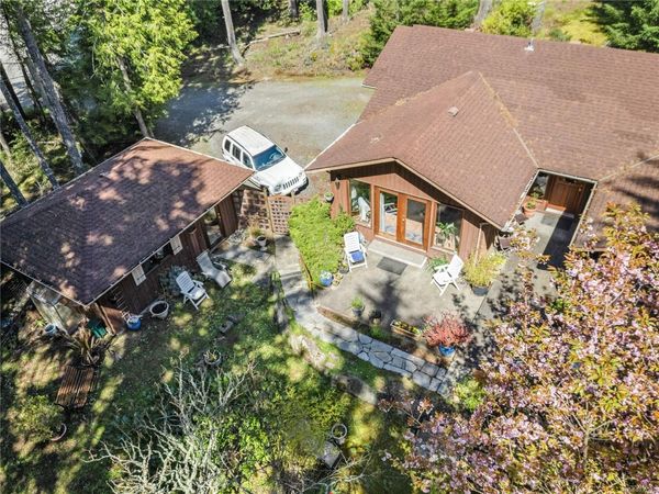 112 Cairns Pl , Salt Spring, BC V8K 2K9