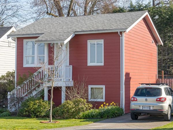 815 Old Esquimalt Rd , Esquimalt, BC V8N 1B5