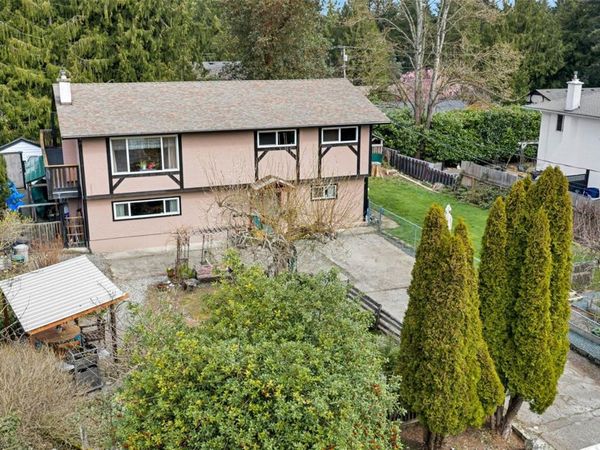 1707 Robin Hill Dr , Shawnigan Lake, BC V8H 3B5