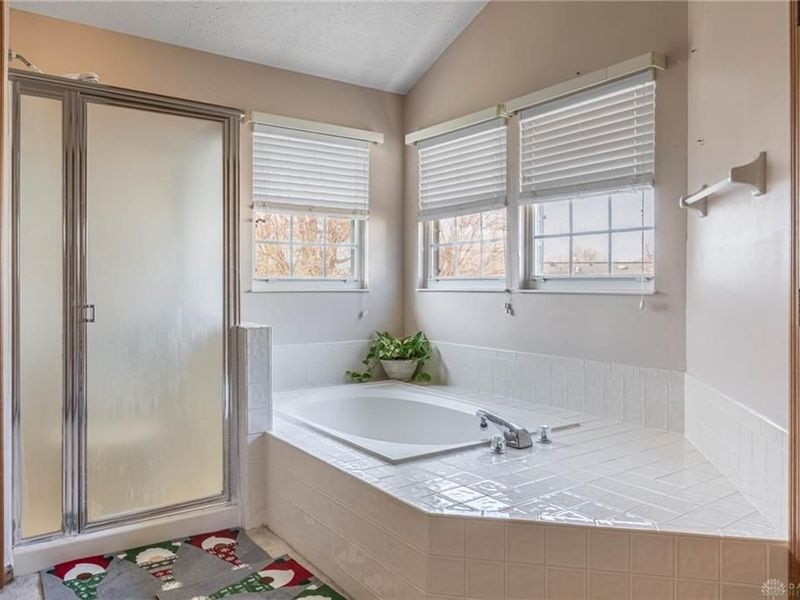 2258 Rosina Drive, Miamisburg, OH 45342 Photo 18