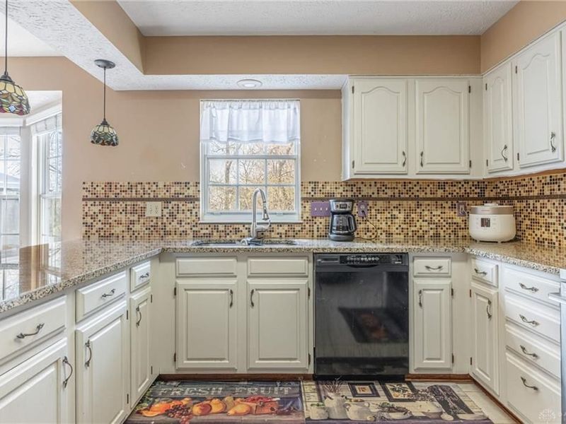 2258 Rosina Drive, Miamisburg, OH 45342 Photo 3