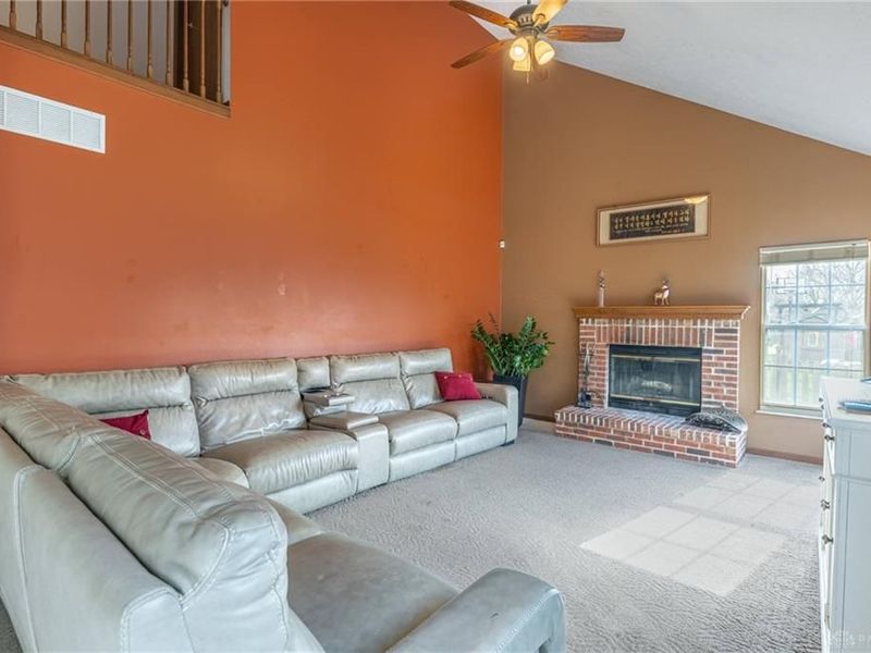 2258 Rosina Drive, Miamisburg, OH 45342 Photo 6