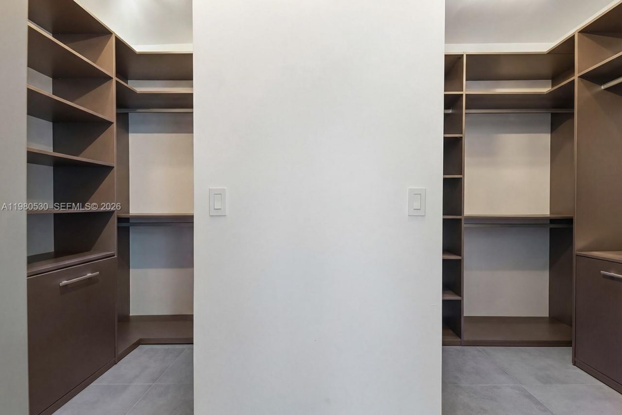 5790 SW 34th St, Miami, FL 33155 Photo