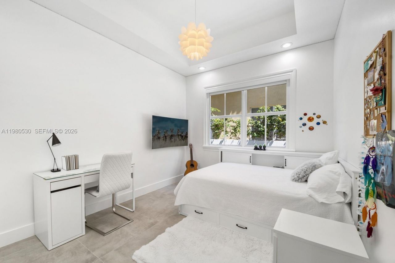 5790 SW 34th St, Miami, FL 33155 Photo