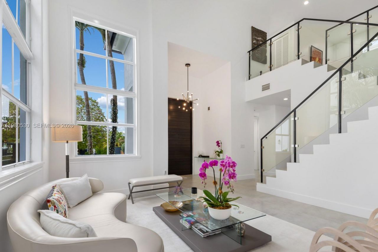 5790 SW 34th St, Miami, FL 33155 Photo