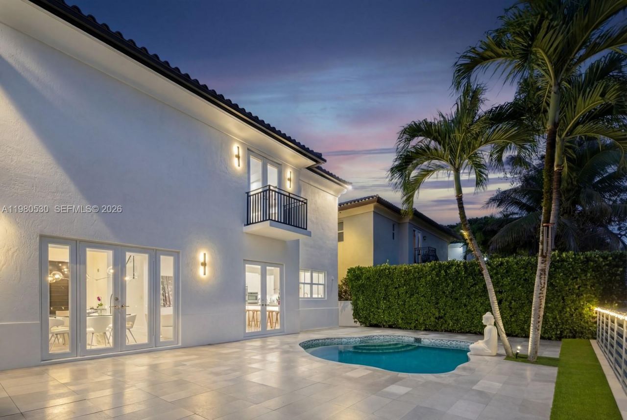 5790 SW 34th St, Miami, FL 33155 Photo