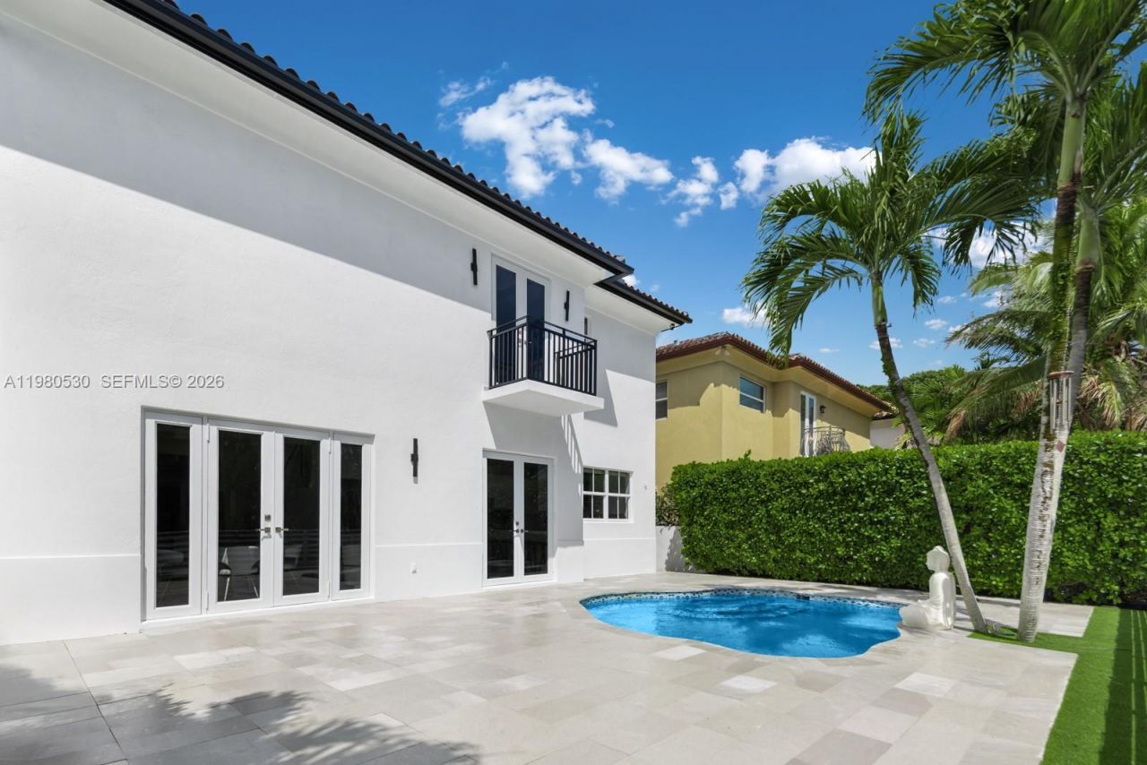 5790 SW 34th St, Miami, FL 33155 Photo