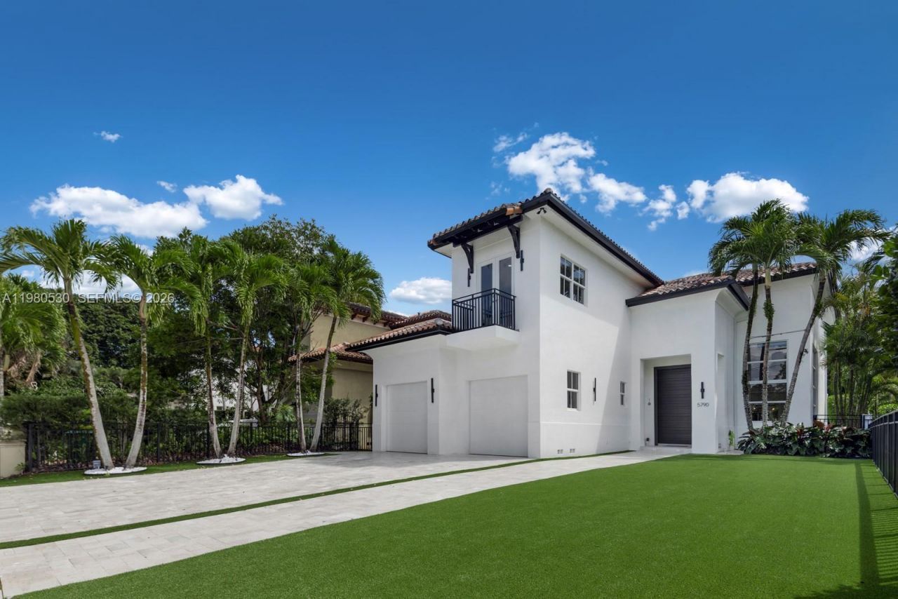 5790 SW 34th St, Miami, FL 33155 Photo