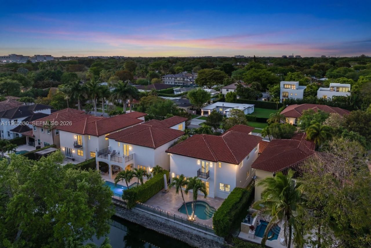 5790 SW 34th St, Miami, FL 33155 Photo