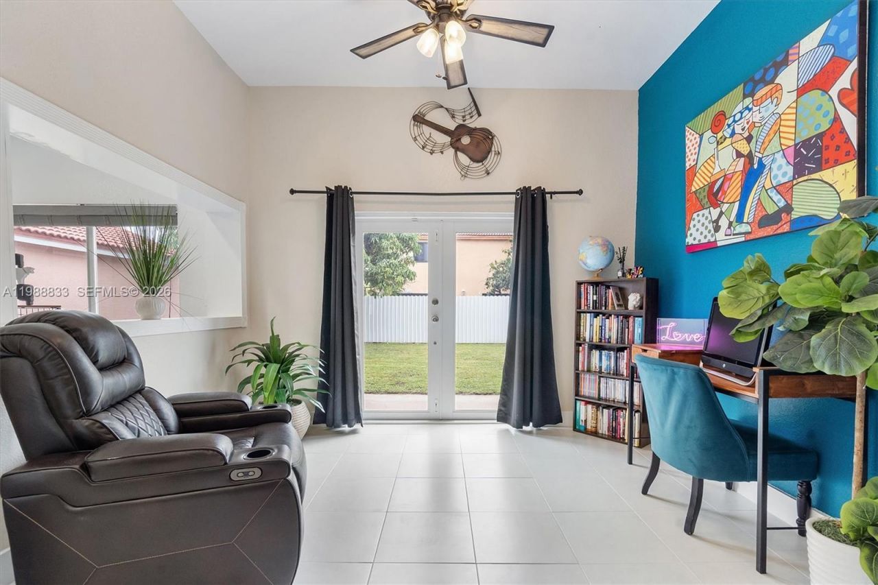 19031 NW 54th Ave, Miami Gardens, FL 33055 Photo