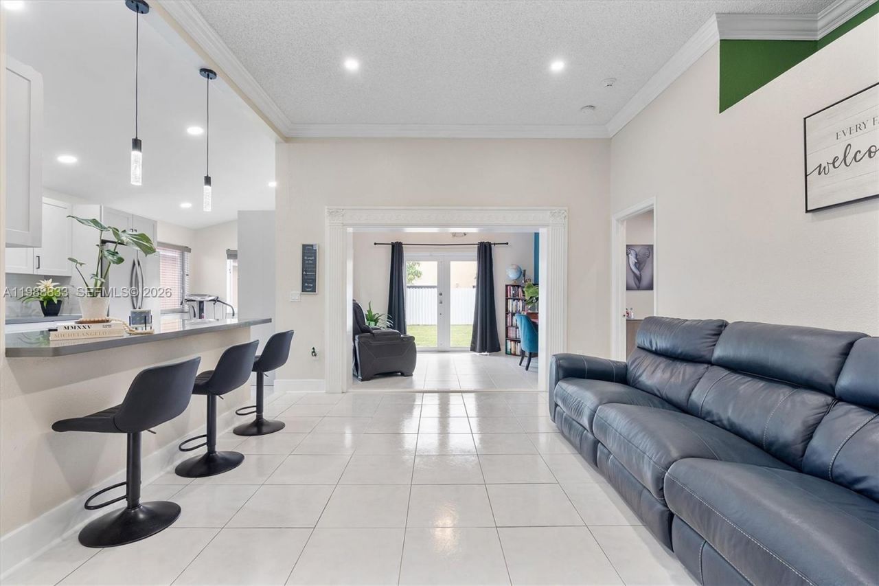 19031 NW 54th Ave, Miami Gardens, FL 33055 Photo