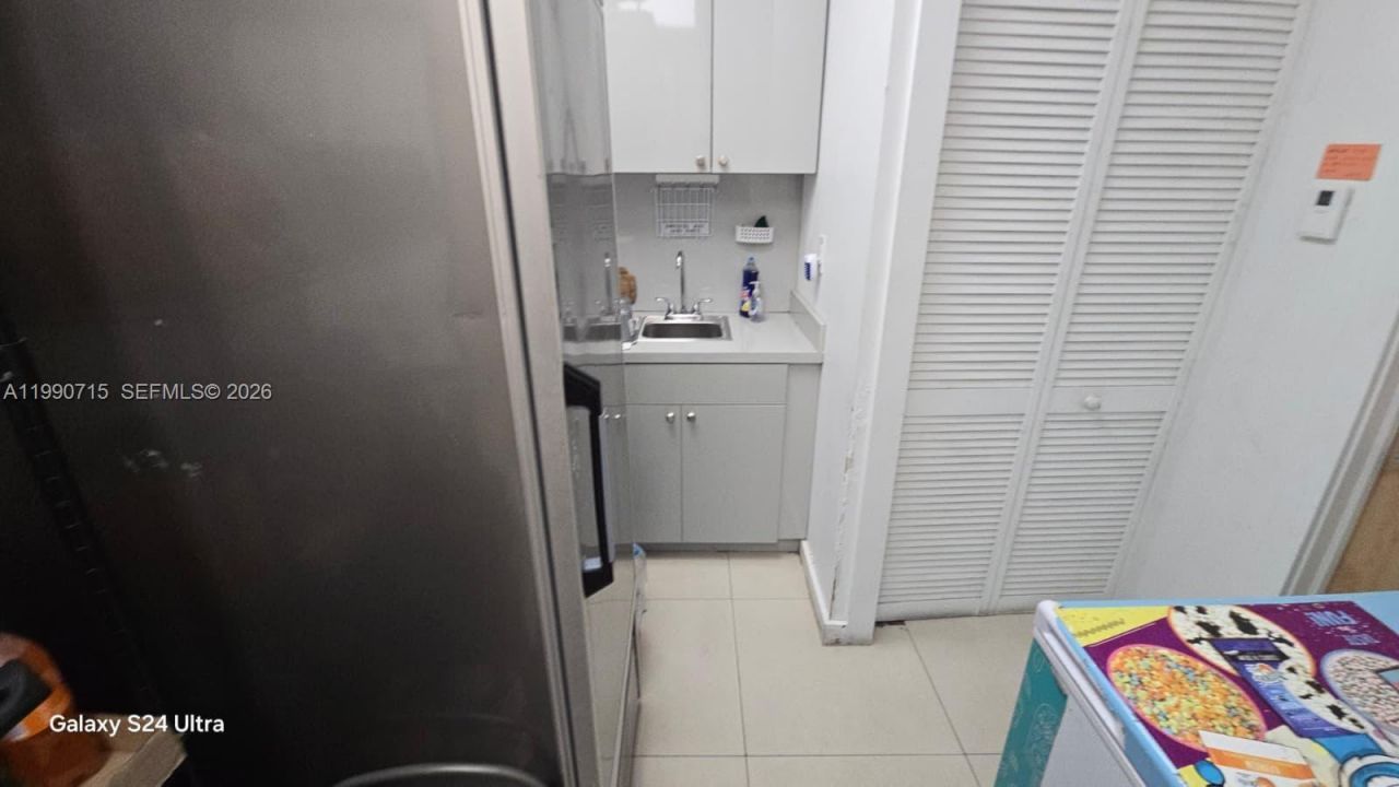 Ice Cream Shop For Sale In Miami Beach, Miami Beach, FL 33139 Photo