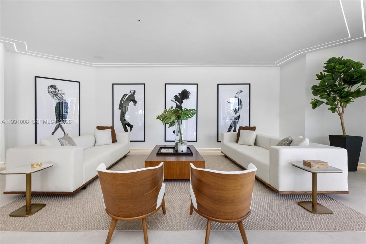 503 Palm Dr , Hallandale Beach, FL 33009 Photo