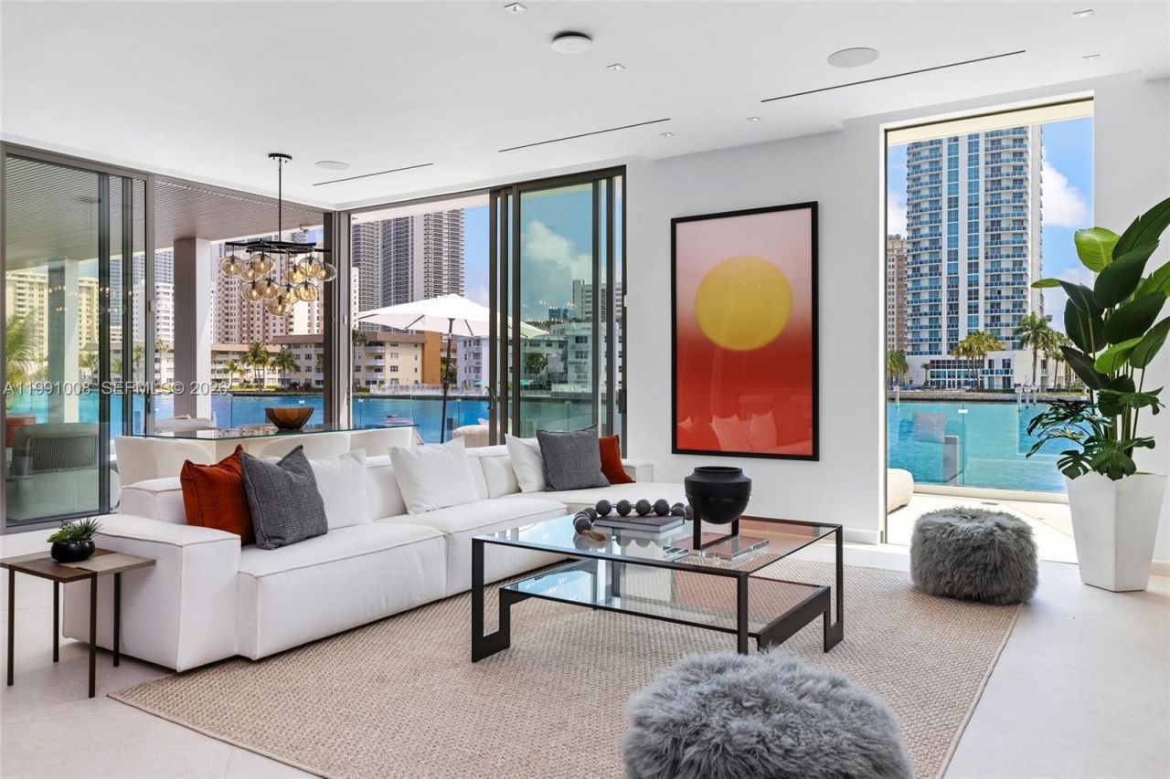 503 Palm Dr , Hallandale Beach, FL 33009 Photo