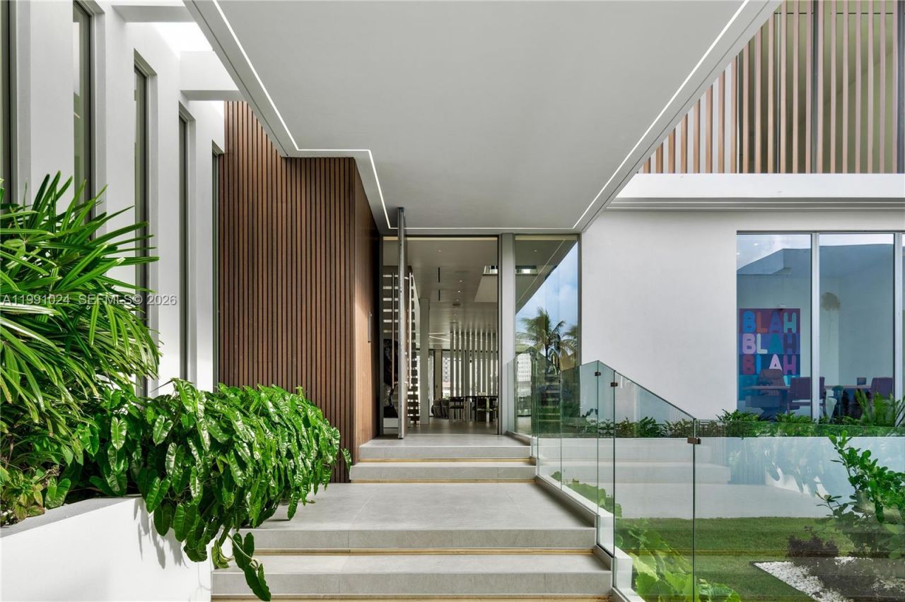 501 Palm Dr , Hallandale Beach, FL 33009 Photo