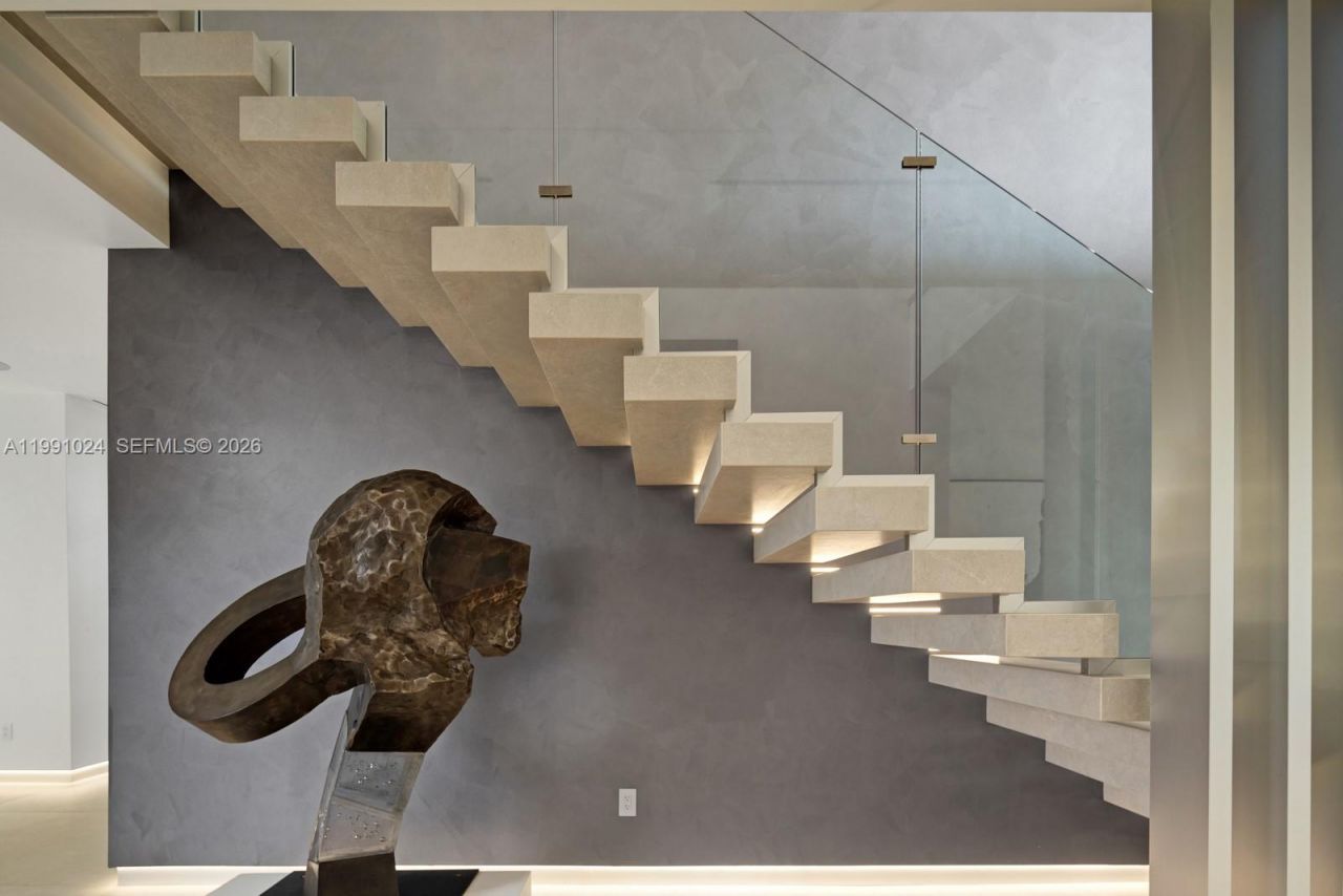 501 Palm Dr , Hallandale Beach, FL 33009 Photo