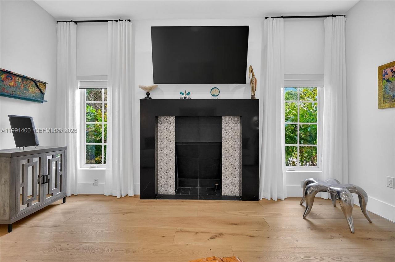 1109 Almeria Ave, Coral Gables, FL 33134 Photo