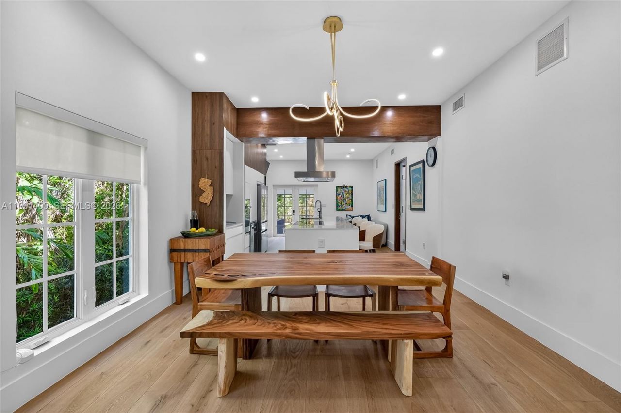 1109 Almeria Ave, Coral Gables, FL 33134 Photo