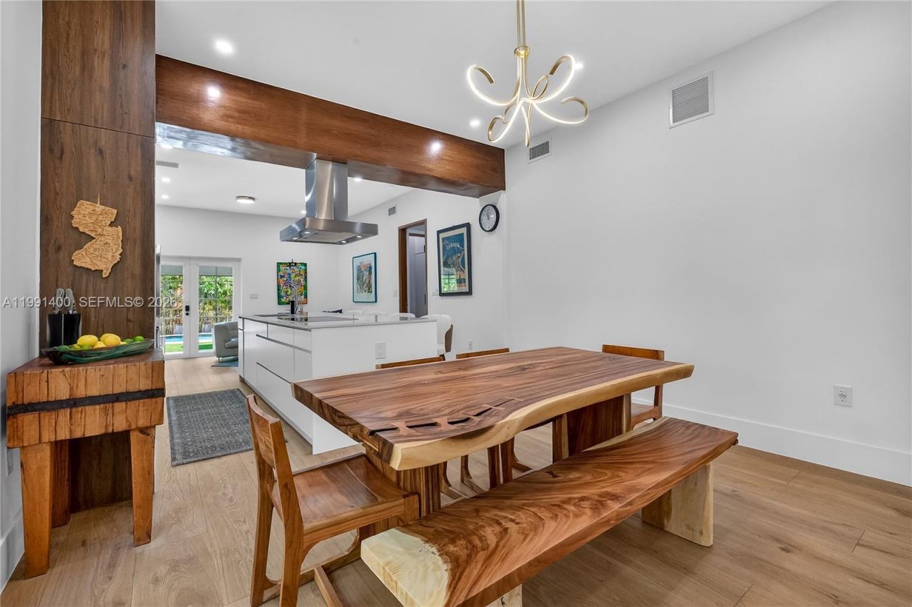 1109 Almeria Ave, Coral Gables, FL 33134 Photo