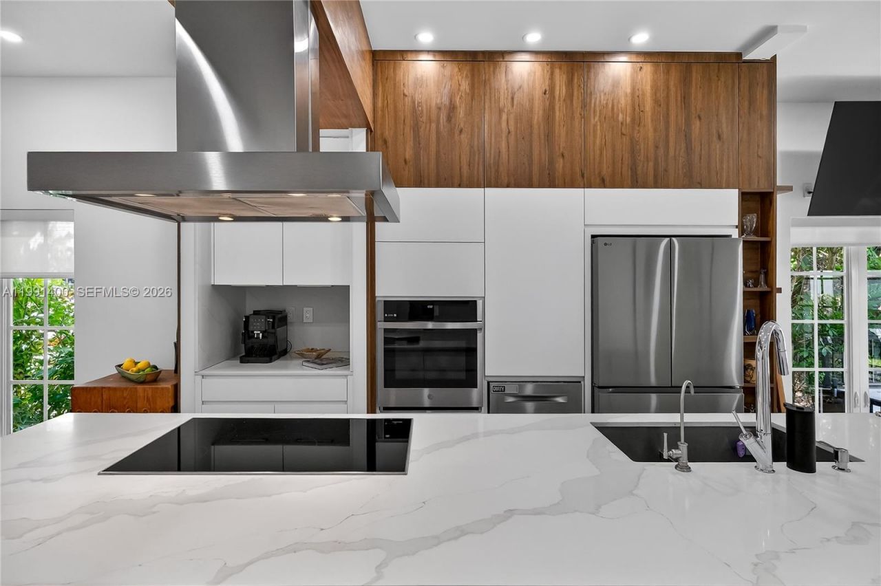 1109 Almeria Ave, Coral Gables, FL 33134 Photo