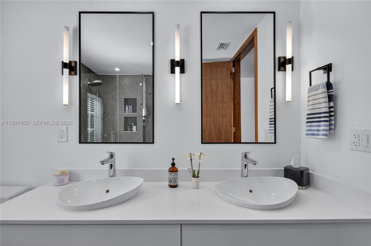 1109 Almeria Ave, Coral Gables, FL 33134 Photo