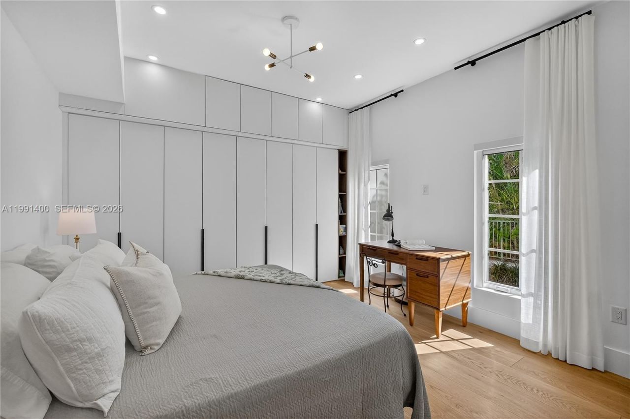 1109 Almeria Ave, Coral Gables, FL 33134 Photo