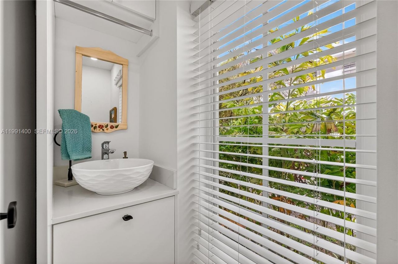 1109 Almeria Ave, Coral Gables, FL 33134 Photo